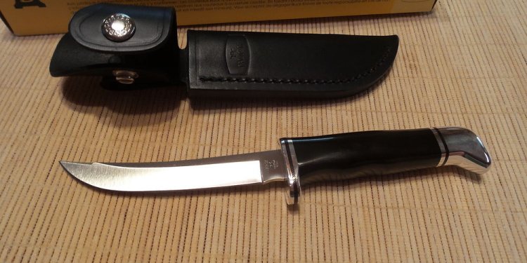 Fixed Blade Hunting Knife