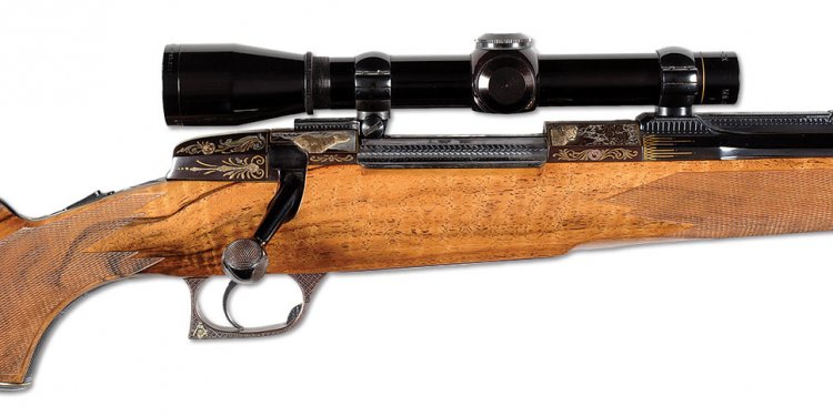 Antique hunting rifles