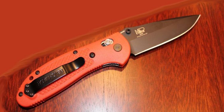 Spyderco Paramilitary 1