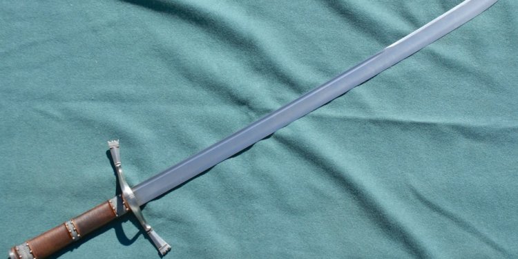 Post cool swords n things
