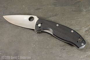 spyderco-tenacious-hero4