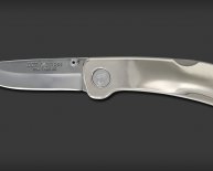 How to close Gerber Pocket knife?